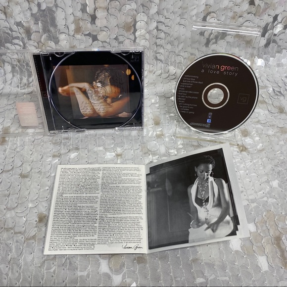 Vivian Green - A Love Story - Picture 12 of 13